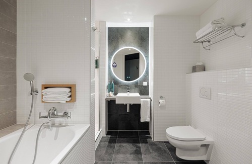 Nieuwmarkt en Lastage Hotel | DoubleTree by Hilton Amsterdam Centraal Station