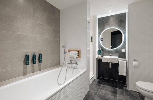 Nieuwmarkt en Lastage Hotel | DoubleTree by Hilton Amsterdam Centraal Station