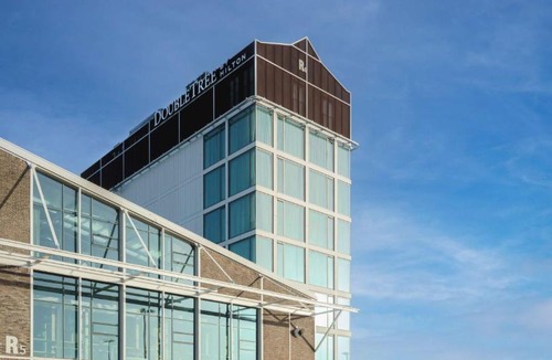 Amsterdam North Hotel | DoubleTree by Hilton Amsterdam - NDSM Wharf