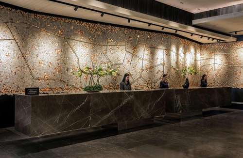 Ploenchit Hotel | DoubleTree by Hilton Bangkok Ploenchit