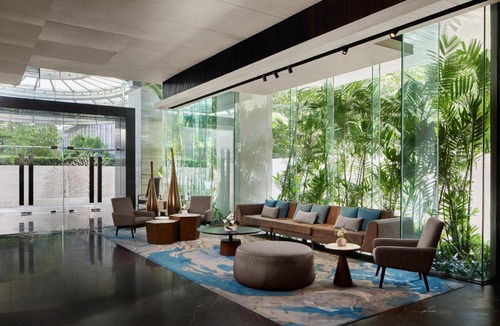 Ploenchit Hotel | DoubleTree by Hilton Bangkok Ploenchit