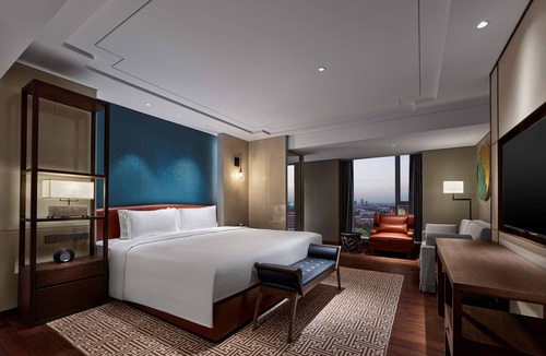Lianchi District Hotel | DoubleTree by Hilton Baoding