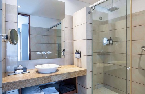 Chico Norte III Hotel | Doubletree By Hilton Bogota Calle 100,Co