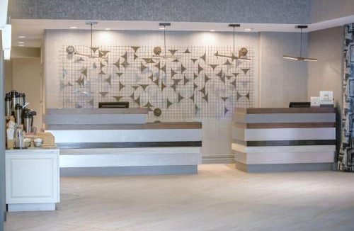 Rockland Hotel | DoubleTree by Hilton Boston-Rockland