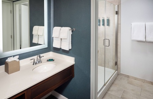 Andover Hotel | DoubleTree by Hilton Boston - Andover