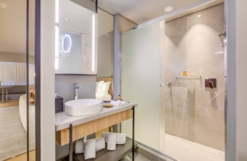 Cristal Hotel | DoubleTree by Hilton Porto Alegre
