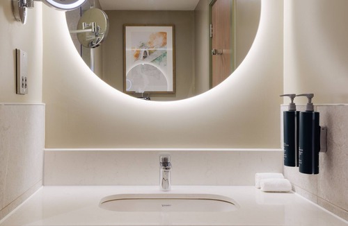 Bradley Stoke Hotel | DoubleTree by Hilton Bristol North