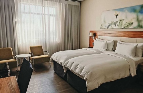 Salt River Hotel | DoubleTree by Hilton Cape Town - Upper Eastside