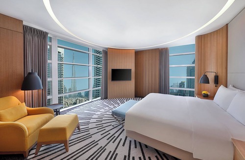 Downtown Dubai Hotel | DoubleTree by Hilton Dubai - Business Bay