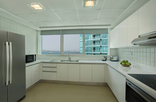 Jumeirah Beach Residence Resort | DoubleTree by Hilton Dubai - Jumeirah Beach