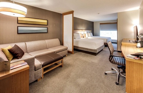 North Central Edmonton Hotel | DoubleTree by Hilton Edmonton Downtown