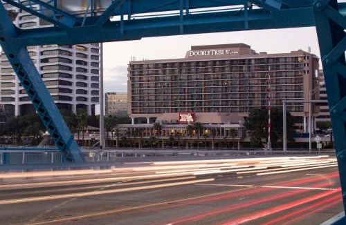 Downtown Jacksonville Hotel | DoubleTree by Hilton Hotel Jacksonville Riverfront