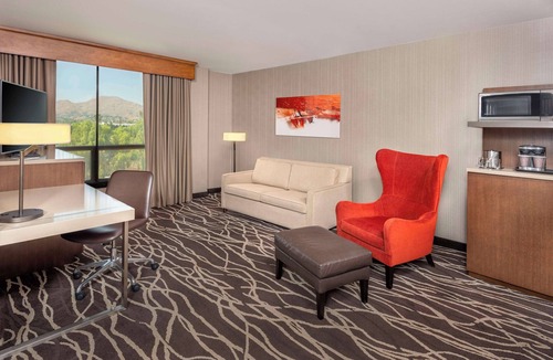 San Bernardino Hotel | DoubleTree by Hilton Hotel San Bernardino