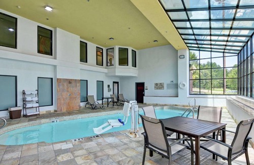 Hattiesburg Hotel | DoubleTree by Hilton Hattiesburg, MS
