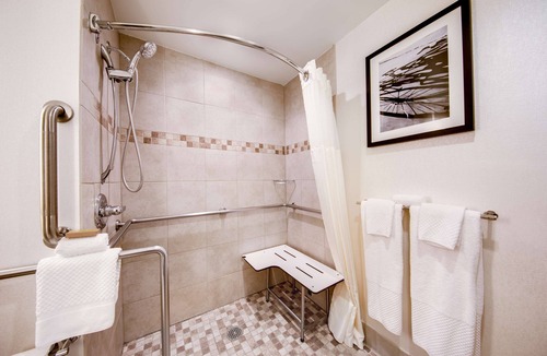 Hudson Exchange Hotel | DoubleTree by Hilton Hotel & Suites Jersey City