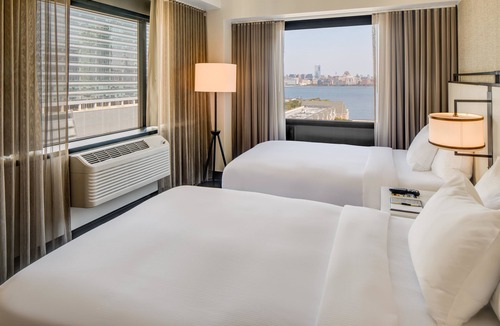 Hudson Exchange Hotel | DoubleTree by Hilton Hotel & Suites Jersey City