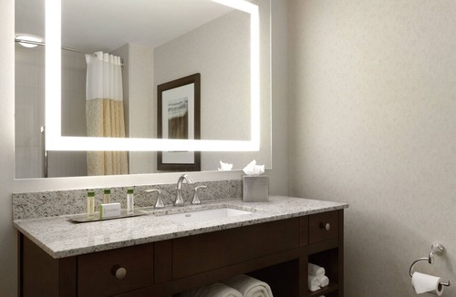 Dorchester Hotel | DoubleTree by Hilton Hotel Boston Bayside