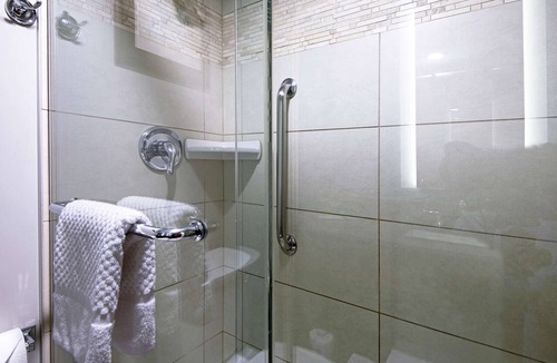 City Centre Hotel | Doubletree by Hilton Hotel Kamloops