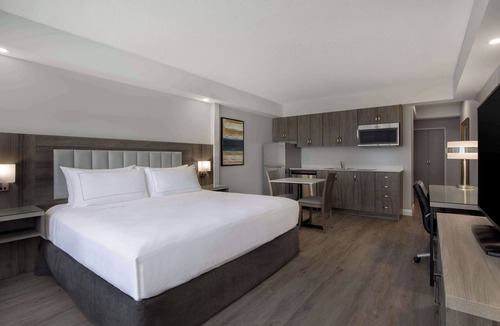 Downtown London Hotel | DoubleTree by Hilton Hotel London Ontario
