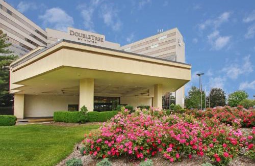 Newark Hotel | DoubleTree by Hilton Hotel Newark Airport