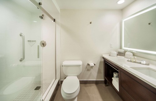 Nanuet Hotel | DoubleTree by Hilton Hotel Nanuet