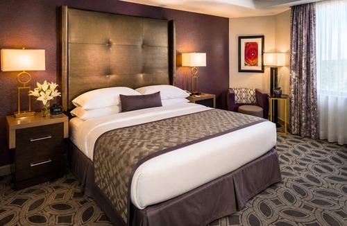 Orlando Hotel | DoubleTree by Hilton Hotel Orlando East - UCF Area