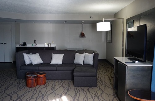 Racine Hotel | Doubletree by Hilton Hotel Racine Harbourwalk