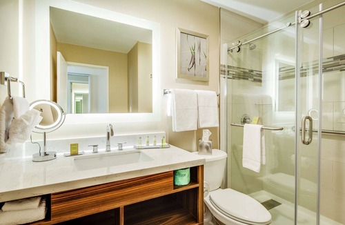 Huntington Hotel | DoubleTree by Hilton Huntington