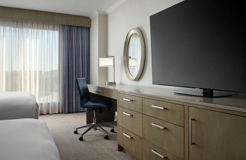 Irvine Hotel | DoubleTree by Hilton Irvine - Spectrum