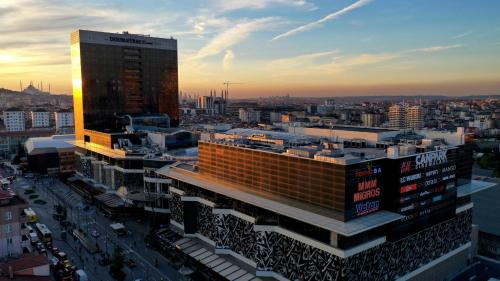Umraniye Hotel | Doubletree by Hilton Istanbul Umraniye