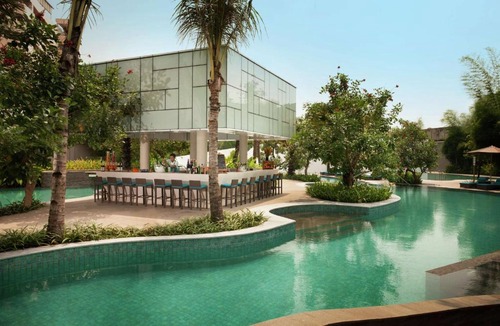 Menteng Hotel | DoubleTree by Hilton Jakarta - Diponegoro