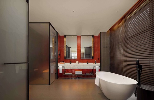 Longting District Hotel | Doubletree By Hilton Kaifeng