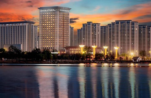 Longting District Hotel | Doubletree By Hilton Kaifeng