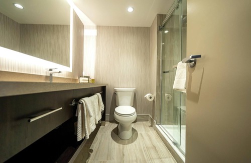 Rosemount Hotel | DoubleTree by Hilton Kitchener
