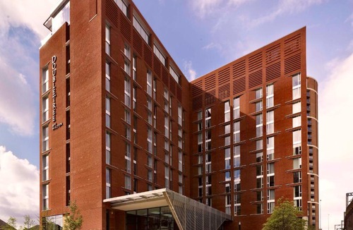 Leeds City Center Hotel | DoubleTree by Hilton Leeds