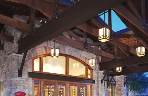 Mundelein Hotel | DoubleTree by Hilton Libertyville-Mundelein