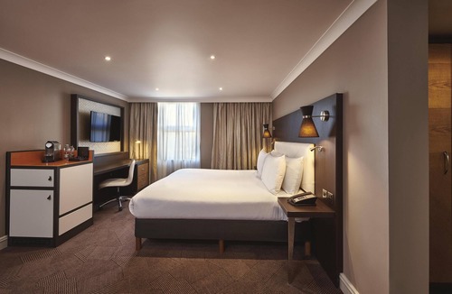 Ealing Common Hotel | DoubleTree by Hilton London - Ealing Hotel