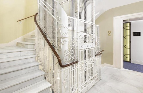 Cortes Hotel | DoubleTree by Hilton Madrid-Prado
