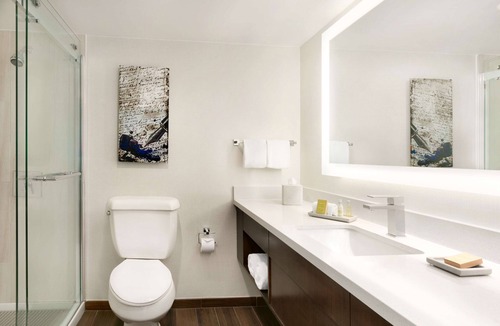 McLean Hotel | Doubletree by Hilton McLean Tysons