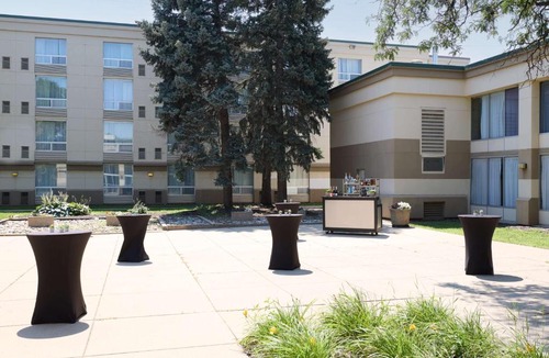 South Loop Hotel | DoubleTree by Hilton Minneapolis Airport, MN