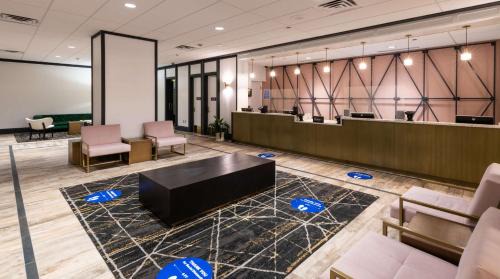 Central Business District Hotel | DoubleTree by Hilton Newark Penn Station, NJ