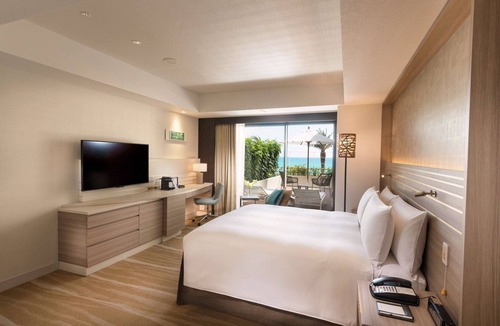 Mihama Resort | DoubleTree by Hilton Okinawa Chatan Resort