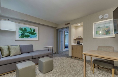 Chandler Hotel | DoubleTree by Hilton Phoenix Chandler