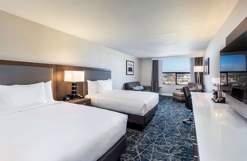 Pomona Hotel | DoubleTree by Hilton Pomona