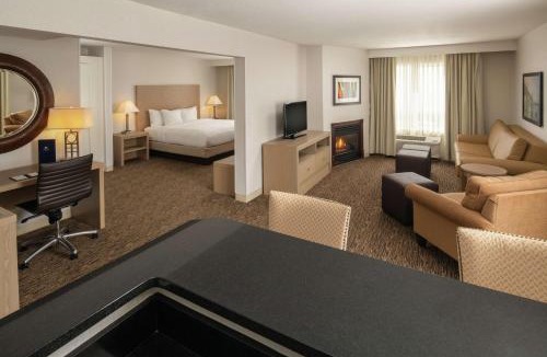 Tigard Hotel | DoubleTree by Hilton Portland Tigard