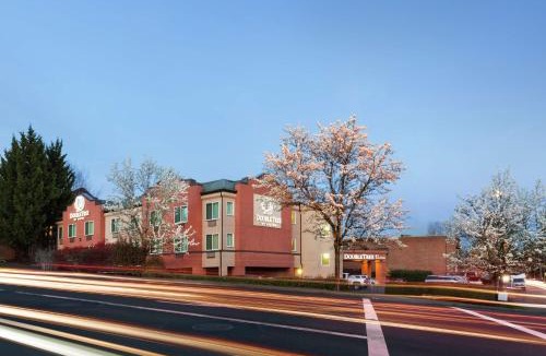 Tigard Hotel | DoubleTree by Hilton Portland Tigard