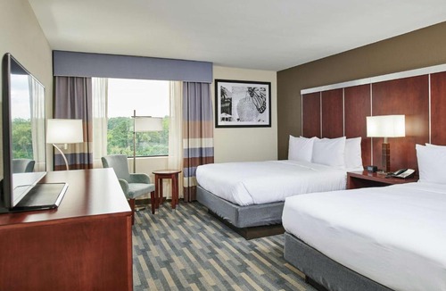 Crabtree Hotel | Doubletree By Hilton Raleigh Crabtree Valley