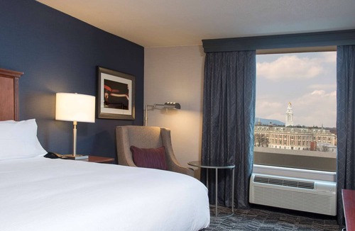 Seward Place Hotel | DoubleTree by Hilton Schenectady Downtown