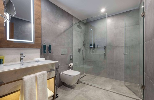 Yomra Hotel | Doubletree By Hilton Suites Trabzon Yomra