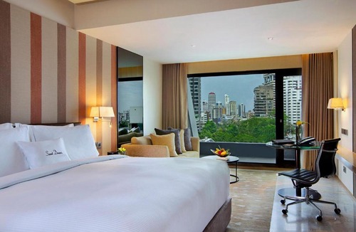 Khlong Tan Hotel | DoubleTree by Hilton Sukhumvit Bangkok